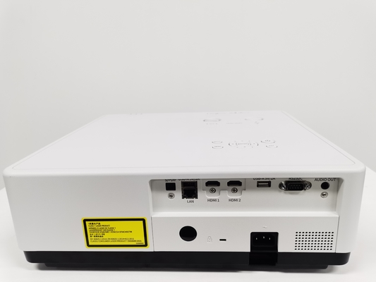 FLYIN لیزر 4K 3LCD 7000 پروژکتور آنسی لومن 3840*2160 تجهیزات ارائه مکان بزرگ برای فضای باز