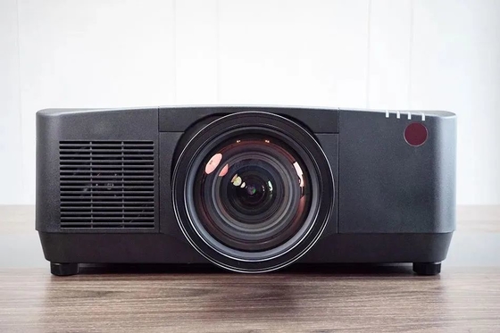 پروژکتور لیزر هولوگرام 4K 7D Flyin EL-G36KU با 3LCD 30K ANSI Lumens برای ساختمان های بیرونی