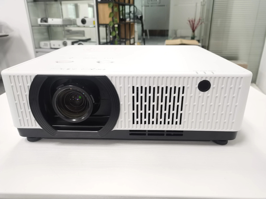 Flyin 2025 پروژکتور لیزری حرفه ای 3LCD 4K 7200 Ansi Lumens Ultra Hd 3840x2160 روشنایی بالا برای آموزش کسب و کار مکان های بزرگ سالن های جشن صحنه ها