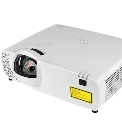 پروژکتور لیزری Flyin 5500 ANSI Lumens Native 4K 3LCD Short Throw HDBaseT for Education 3D Mapping